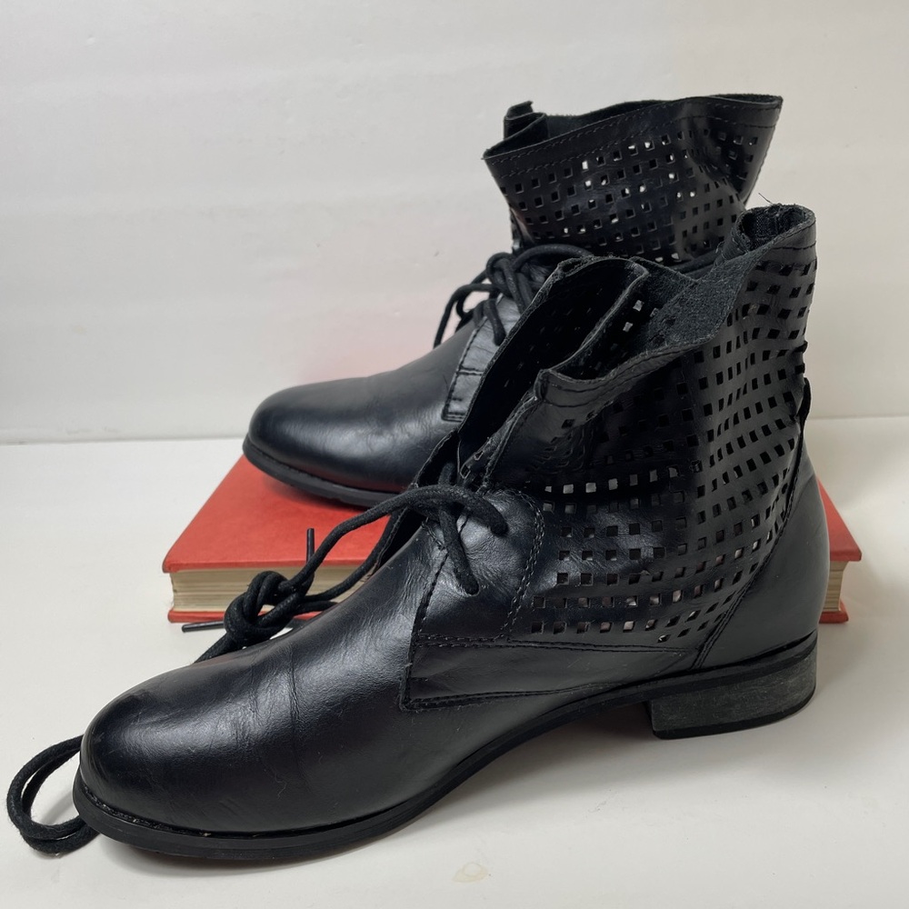 ⭐️FREE WITH PURCHASE⭐️ 
Faux Leather Booties